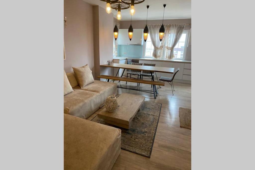 Cozy Lake Front Flat Bequeme Wohnung An Der See Поградец Екстериор снимка
